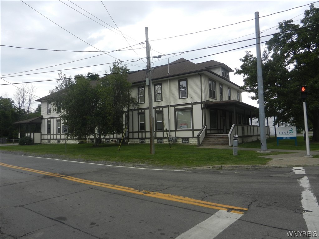 photo dBSuGUSD3BiQJMBODsORiAXakJ1ss: 8328 Erie Road, Evans NY 14006