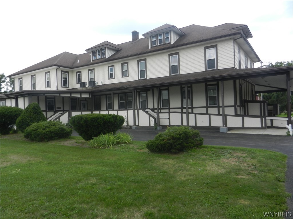 photo 3 : 8328 Erie Road, Evans NY 14006