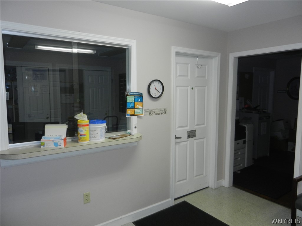photo 4 : 8328 Erie Road, Evans NY 14006