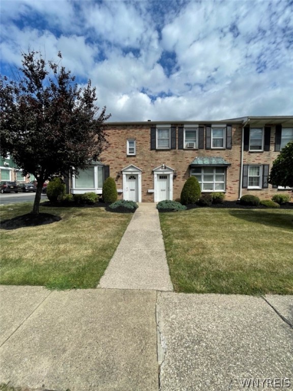 photo 0: 10 Wayne 2, Cheektowaga NY 14225