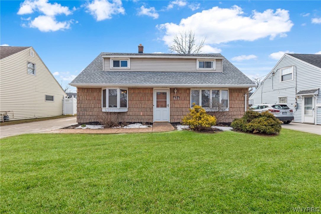 photo 0: 121 East Somerset Avenue, Tonawanda NY 14150