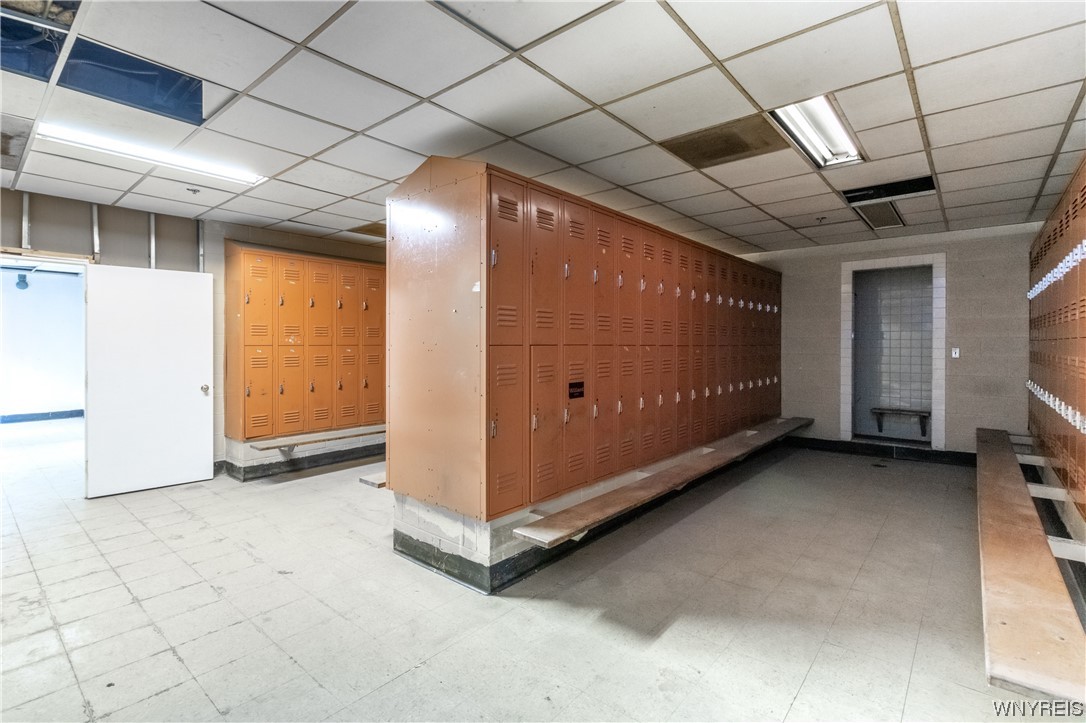 photo iotY: 1885 Harlem Road, Cheektowaga NY 14212