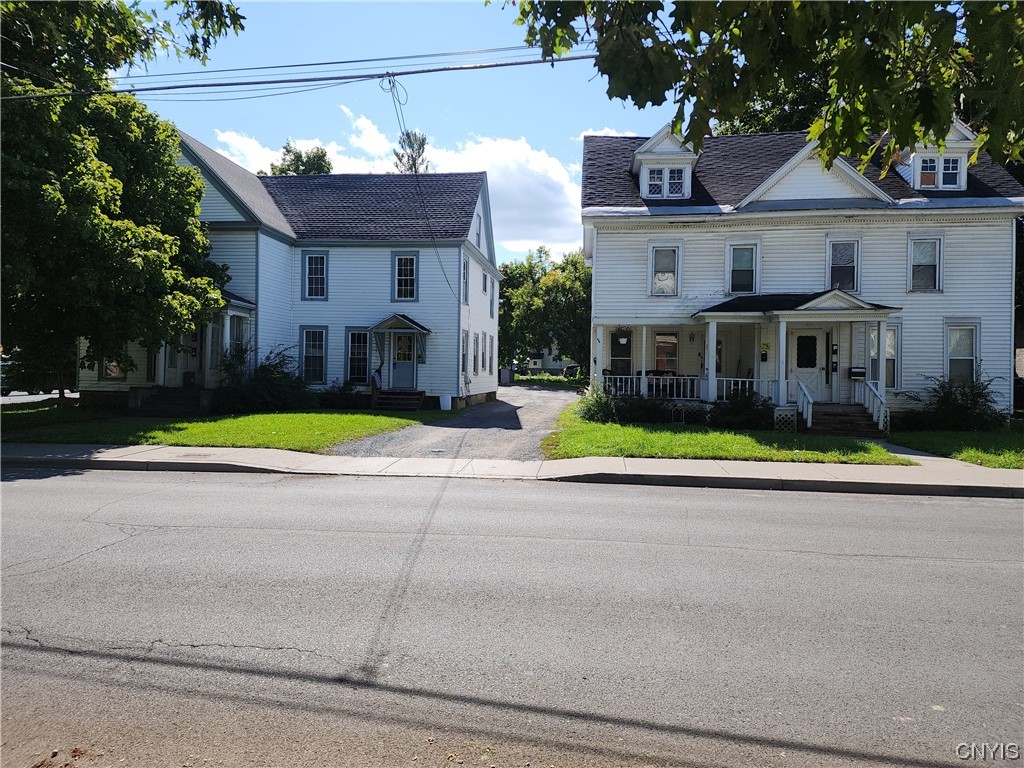photo 2 : 211 - 215 Clinton Street, Watertown City NY 13601