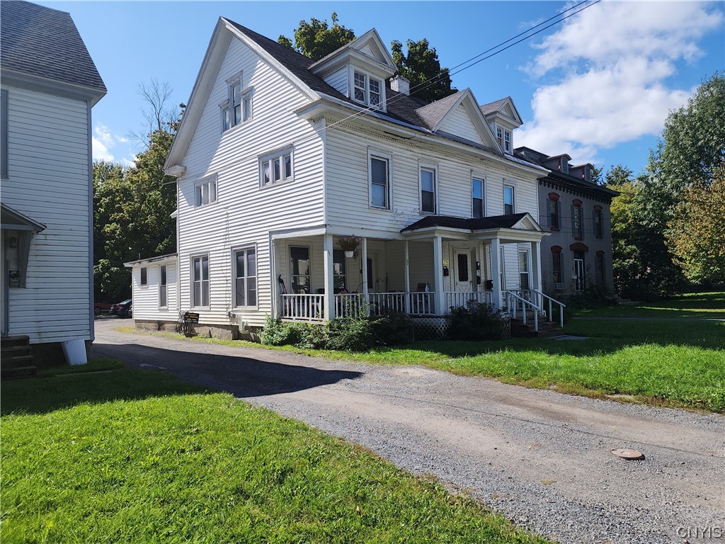 photo 3 : 211 - 215 Clinton Street, Watertown City NY 13601