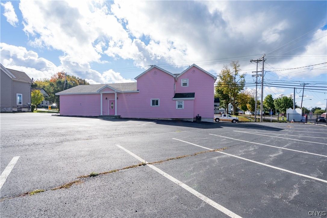 photo 2 : 440 Coffeen Street, Watertown City NY 13601