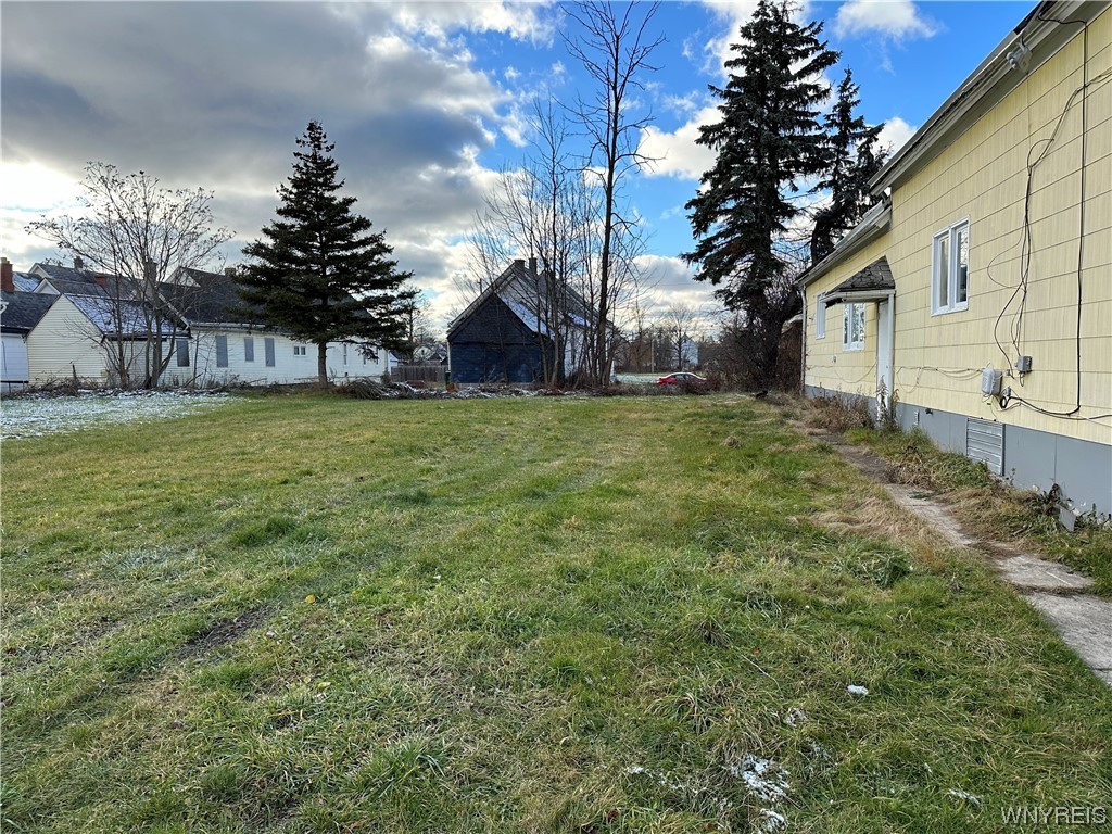 photo rv29D1-lg: 28 Clark Street, Buffalo NY 14206