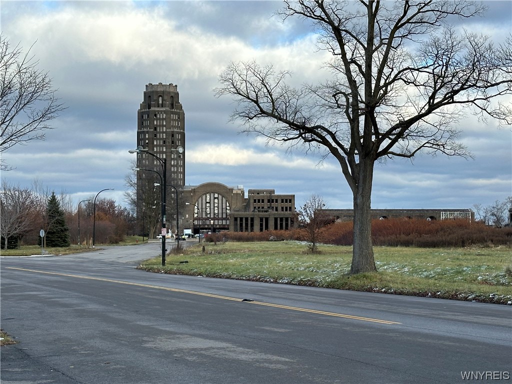 photo MvSYV8mJvPo: 28 Clark Street, Buffalo NY 14206