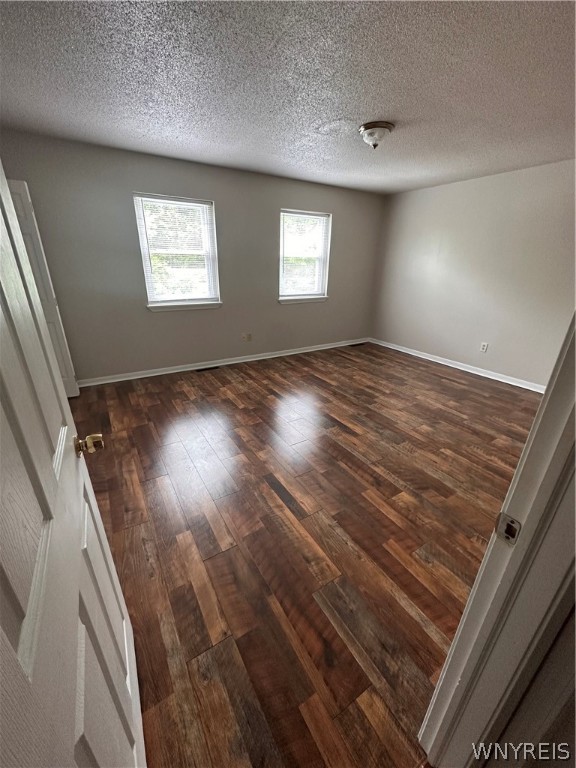 photo 3 : 3055 Mckinley Parkway East, Hamburg NY 14219
