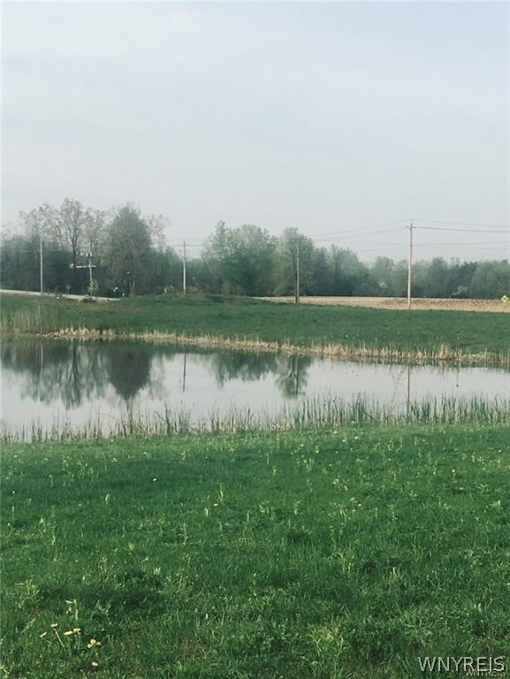 photo lHzFzRXRDKRRHkE8tJHSjsRd9hPuzOSCA: 70 Jackson Street, Newstead NY 14001