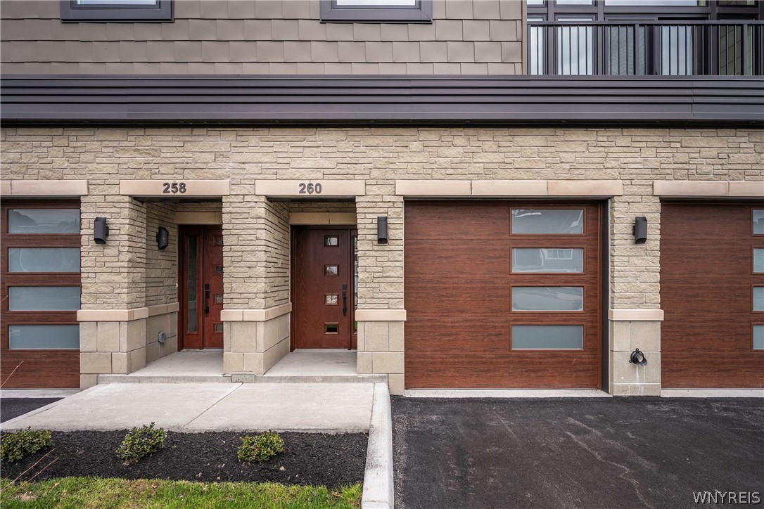 photo 1 : 260 Lakefront Boulevard, Buffalo NY 14202