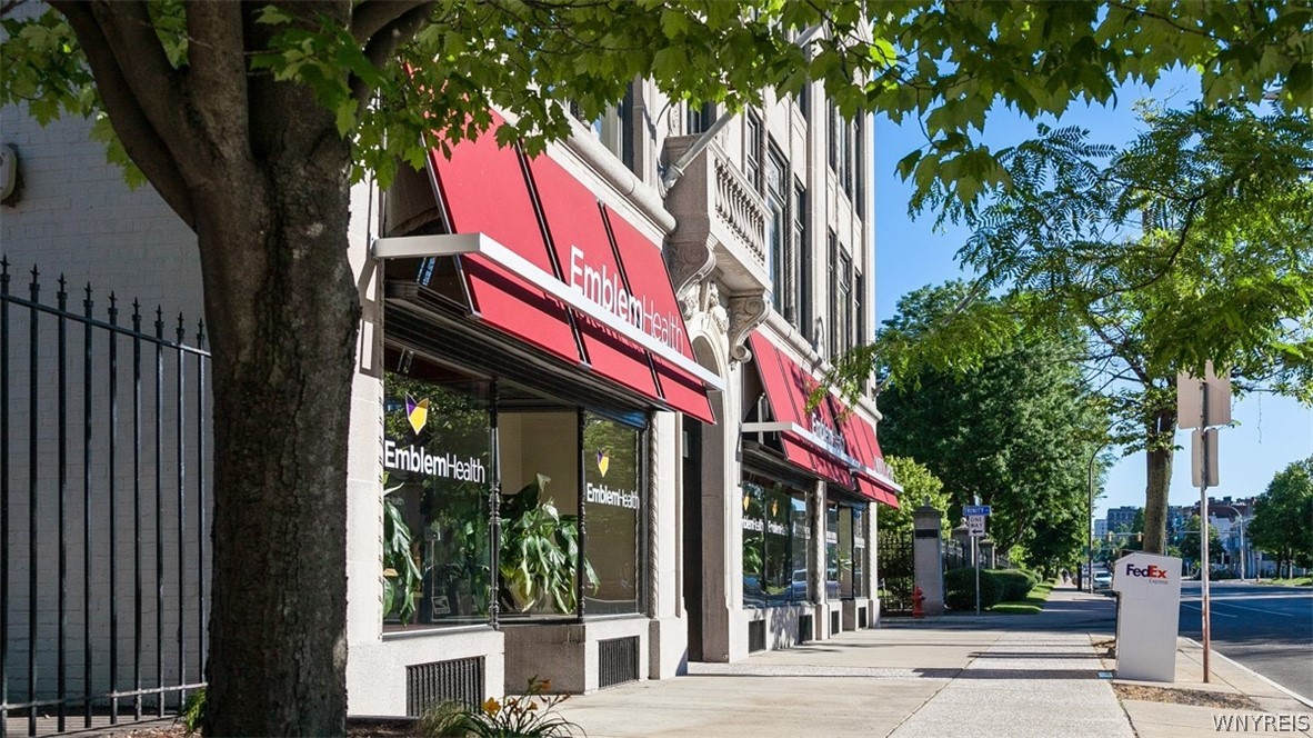photo 1 : 374 Delaware Avenue, Buffalo NY 14202