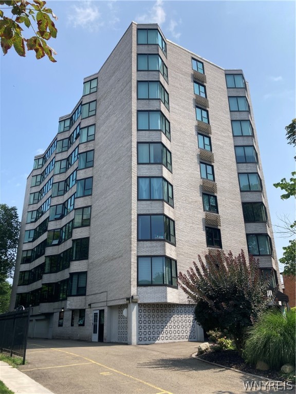 photo kDbmVdYH5: 849 Delaware Avenue 406, Buffalo NY 14209