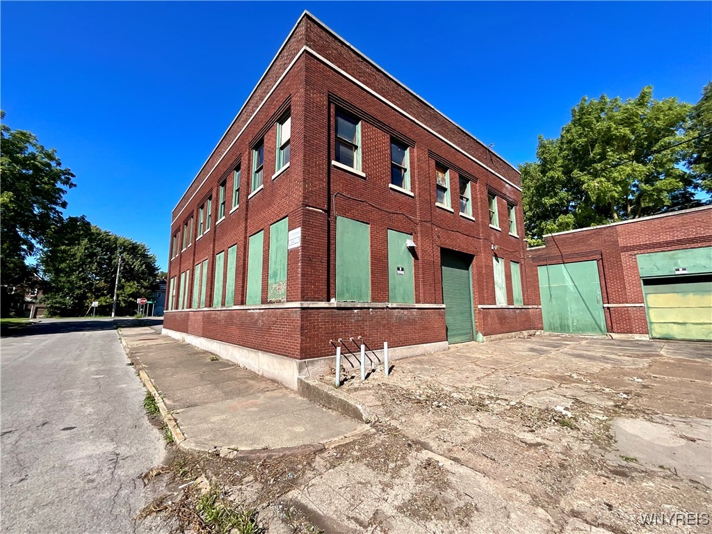 photo 4 : 561 8th Street, Niagara Falls NY 14301