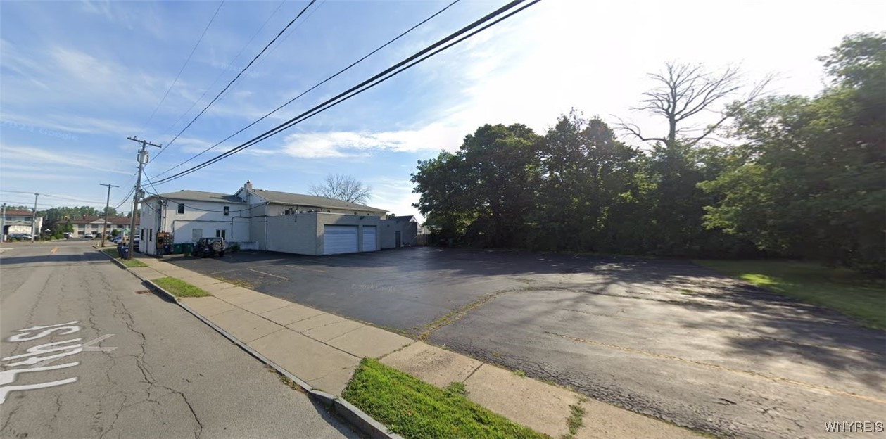 photo 6yWgM8bPijo3JnUFAo9v-3-hRzxrjTWEAuhG8: 7703 Niagara Falls Boulevard, Niagara Falls NY 14304