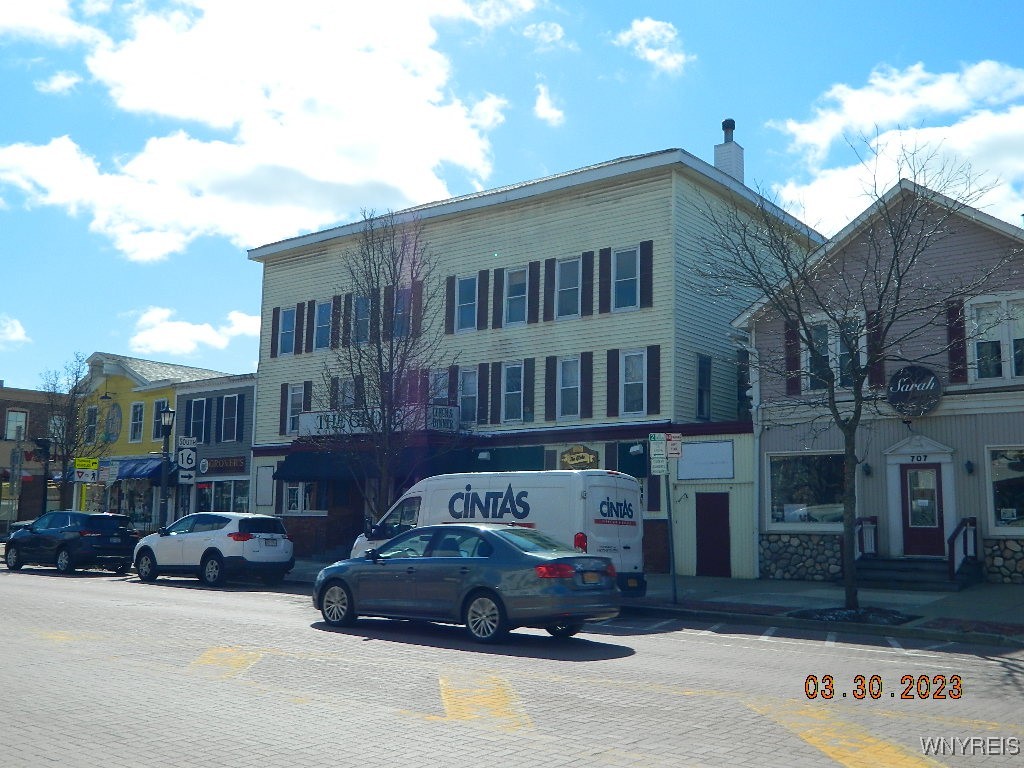 photo 1 : 709 Main Street, Aurora NY 14052