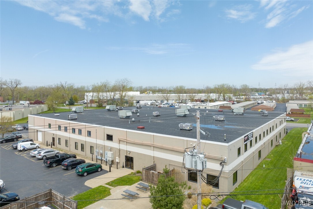 photo undefined: 40 Gardenville Parkway West, West Seneca NY 14224