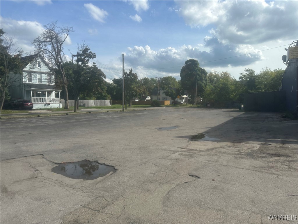 photo 1 : 535 Walden Avenue, Buffalo NY 14211