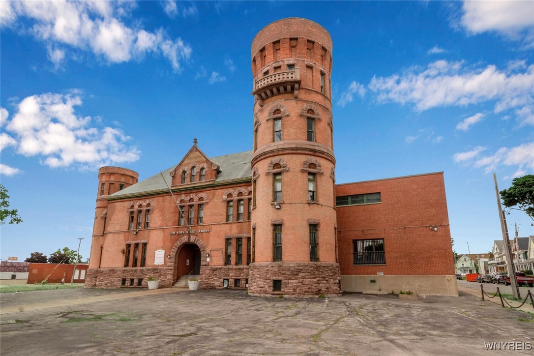 photo undefined: 901 Main Street, Niagara Falls NY 14301