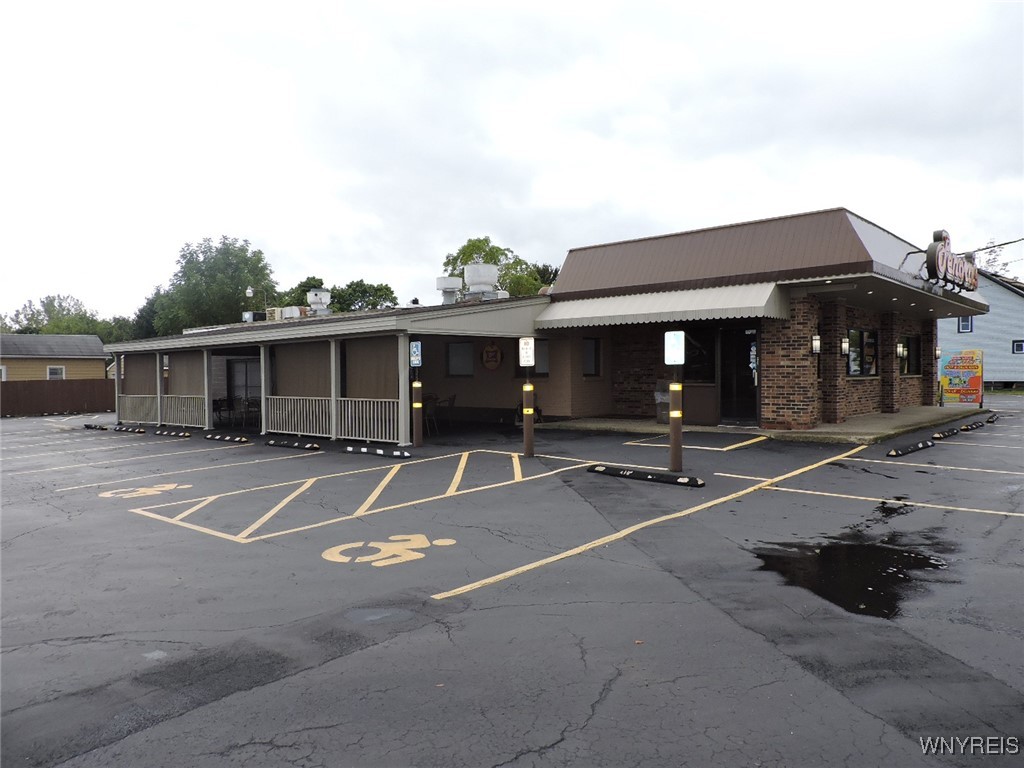 photo 2 : 5055 Broadway, Lancaster NY 14043