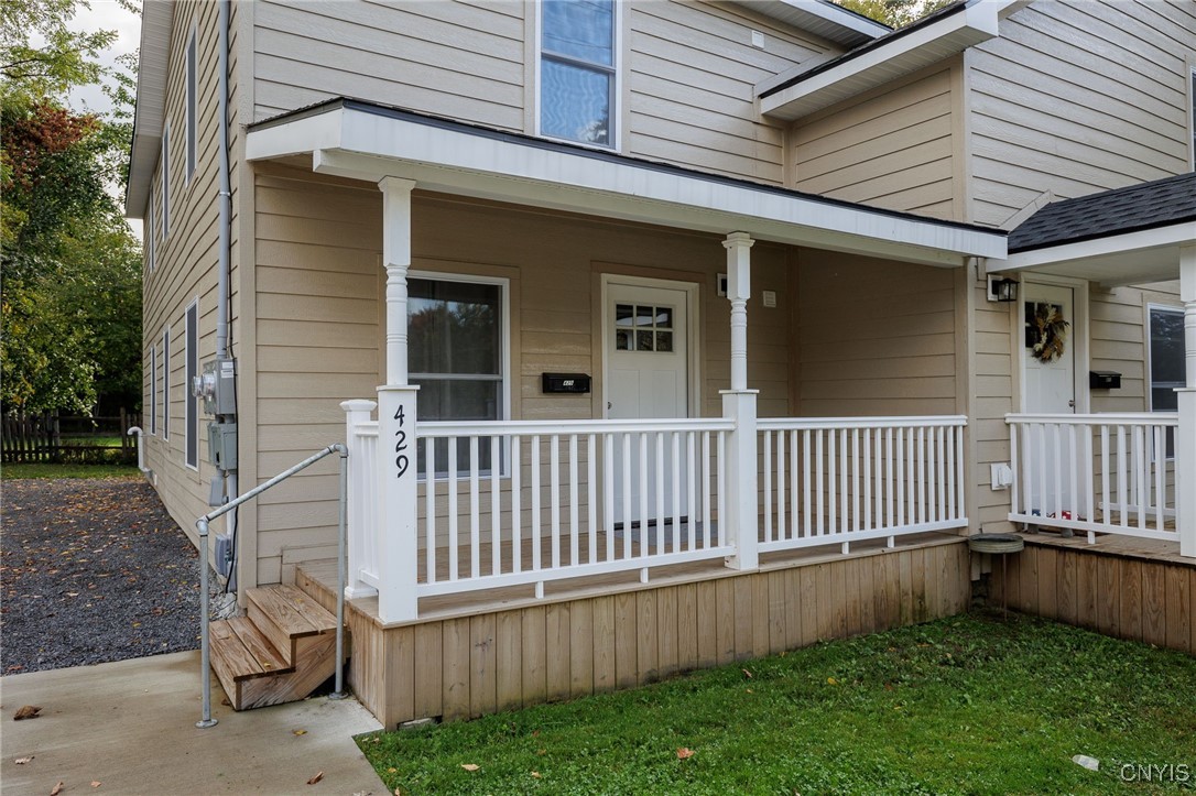 photo 2 : 429/431 Stone Street, Watertown City NY 13601