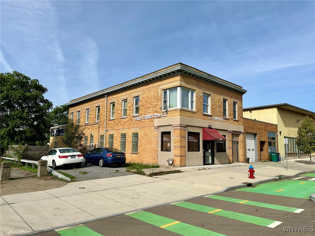photo 2 : 1792 Niagara Street, Buffalo NY 14207