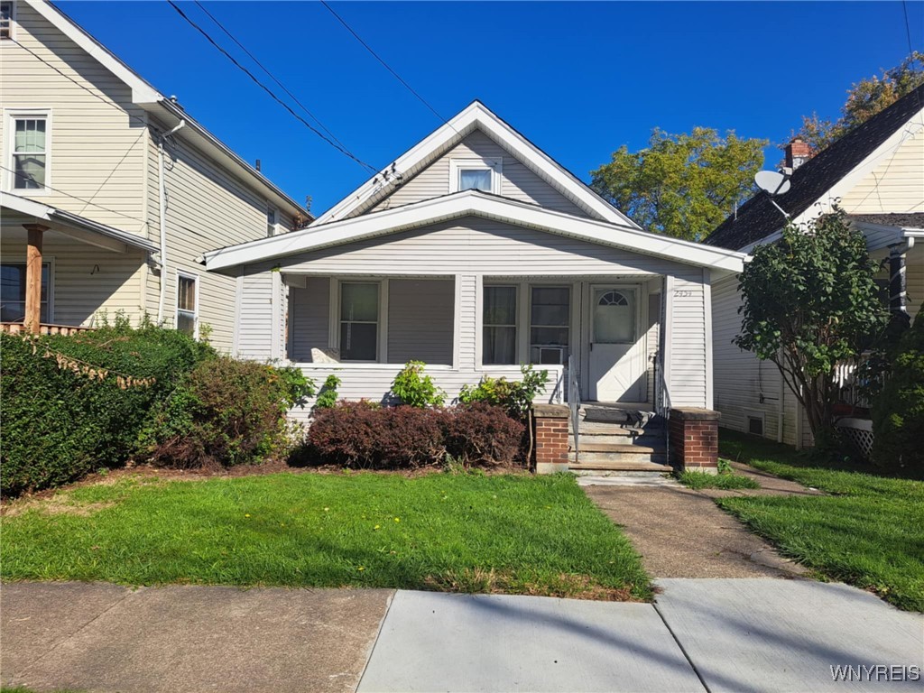photo undefined: 2454 LaSalle Avenue, Niagara Falls NY 14301