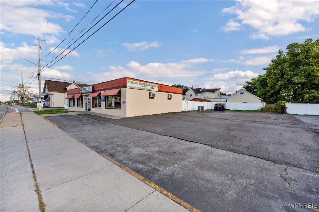 photo 2 : 4911 Broadway, Lancaster NY 14043