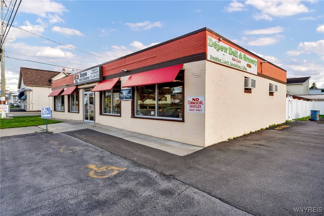 photo 3 : 4911 Broadway, Lancaster NY 14043