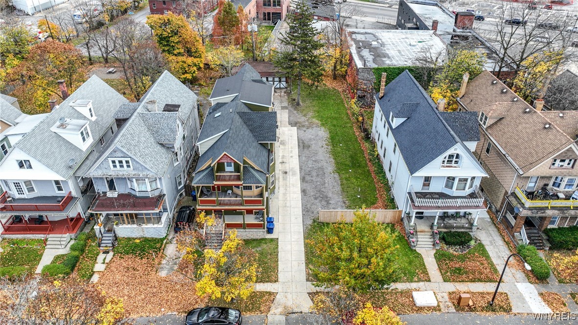 photo 3 : 67 Harvard Place, Buffalo NY 14209
