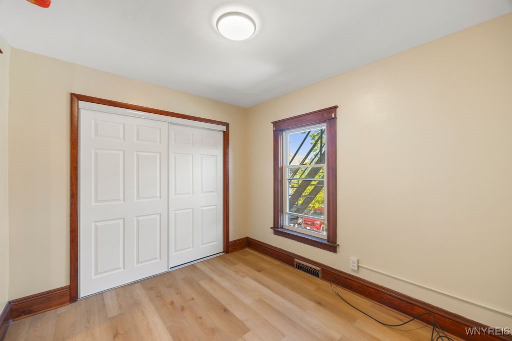 photo 3 : 548 10th Street, Niagara Falls NY 14301