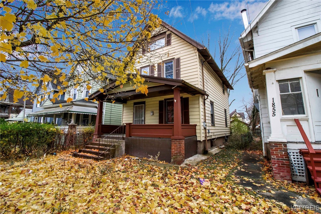 photo DEH9s8-u09txj3vo: 1857 Ontario Avenue, Niagara Falls NY 14305
