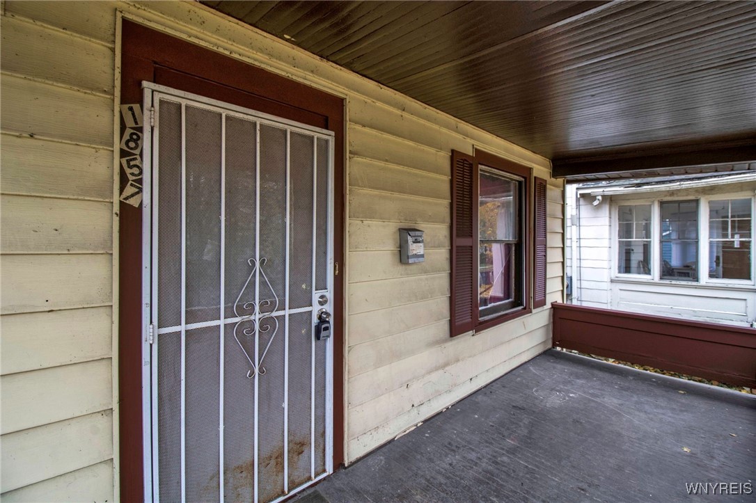 photo 2 : 1857 Ontario Avenue, Niagara Falls NY 14305