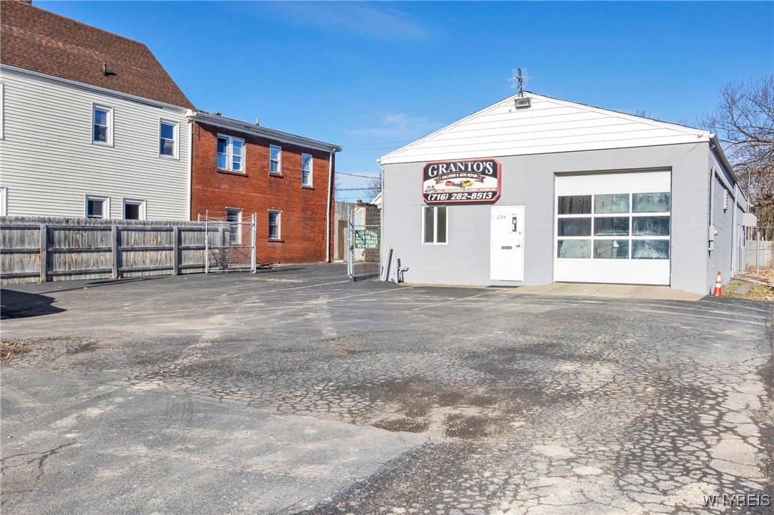 photo undefined: 2514 Pine Avenue, Niagara Falls NY 14301