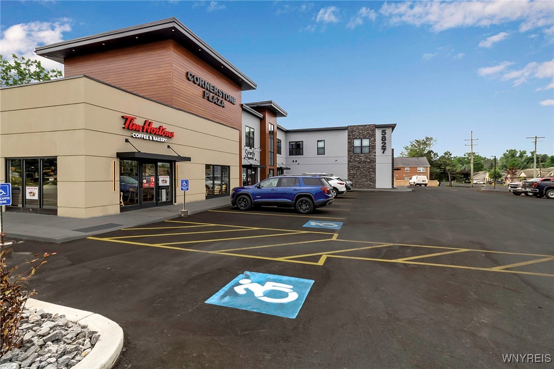 photo gvYUrtpbNVZVUI: 5827 Broadway Street, Lancaster NY 14086