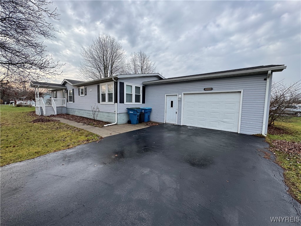 photo 0: 6250 Bayview Station, Newfane NY 14108