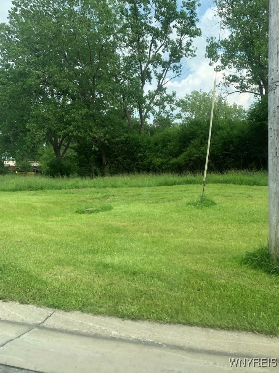 photo oREjZTrstPaM: 1401 French Road, Cheektowaga NY 14043