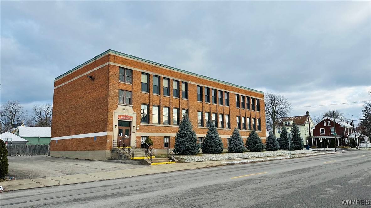 photo undefined: 1018 College Avenue, Niagara Falls NY 14305
