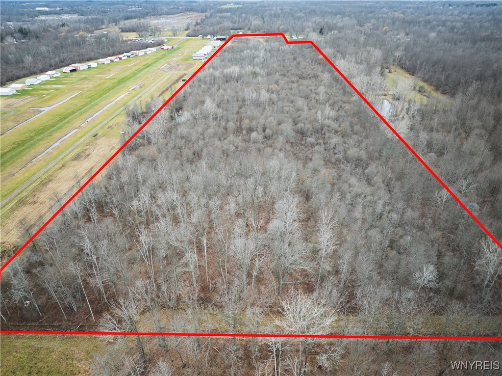 photo M: 8095 Transit Road, Clarence NY 14051