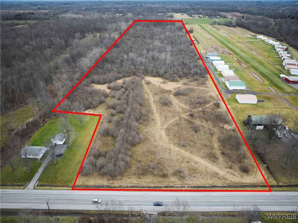 photo 4 : 8095 Transit Road, Clarence NY 14051