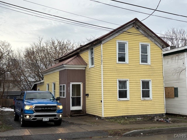 photo J1wtj69Asmv2Zo70: 203 Mechanic Street, Watertown City NY 13601