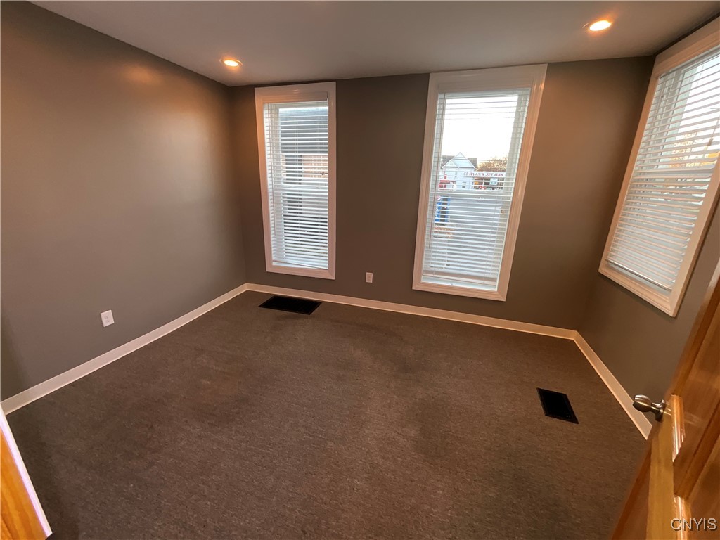 photo 3 : 812 State Street, Watertown City NY 13601