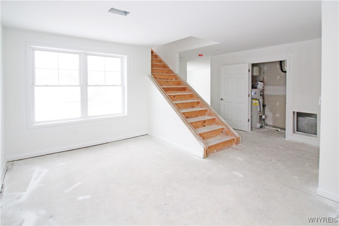 photo 2 : 8985 Iroquois Street, Evans NY 14006