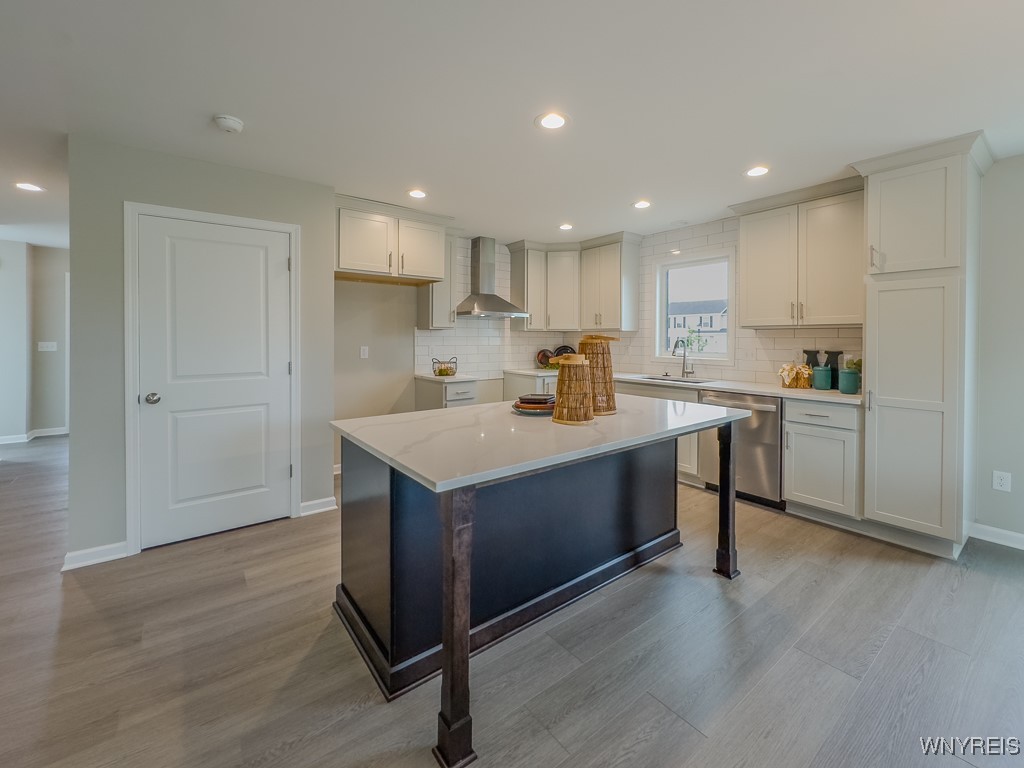 photo 3 : 47 Greenspring Court, West Seneca NY 14224