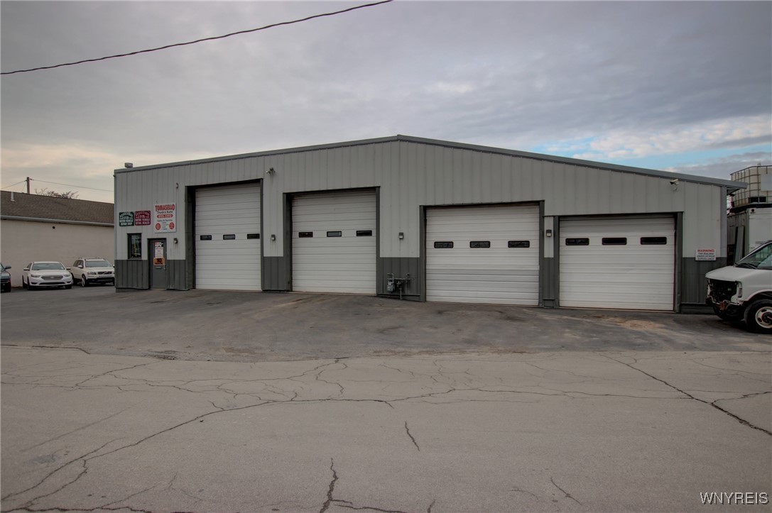 photo 2 : 10 Queen Street, Buffalo NY 14206