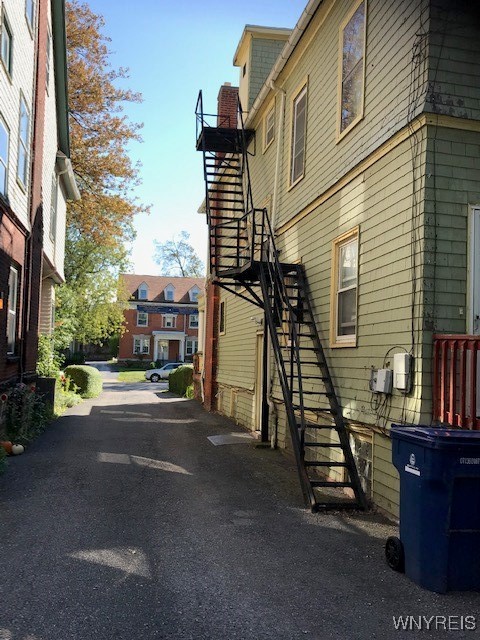 photo 3 : 340 Elmwood Avenue, Buffalo NY 14222