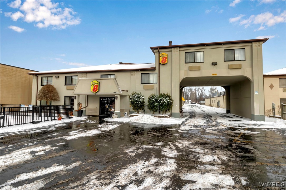 photo qi8rrHdSaawT: 7680 Niagara Falls Boulevard, Niagara Falls NY 14304