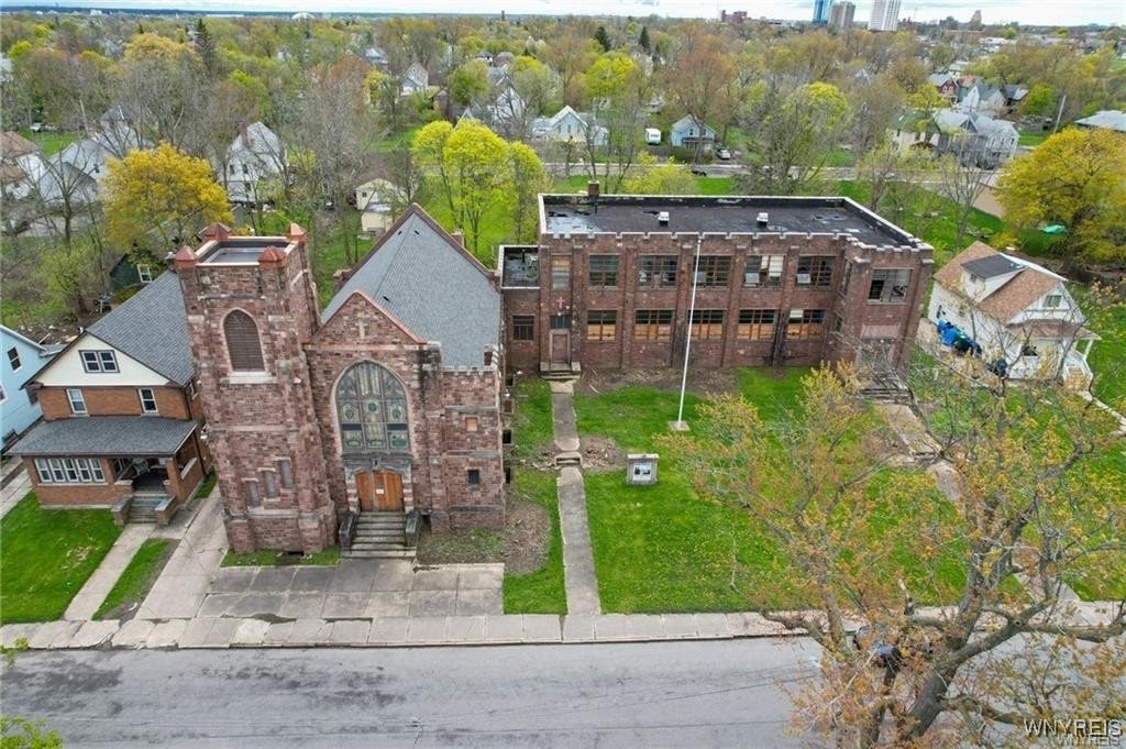 photo SKOf7GZti-jbs: 1339 South Avenue, Niagara Falls NY 14305