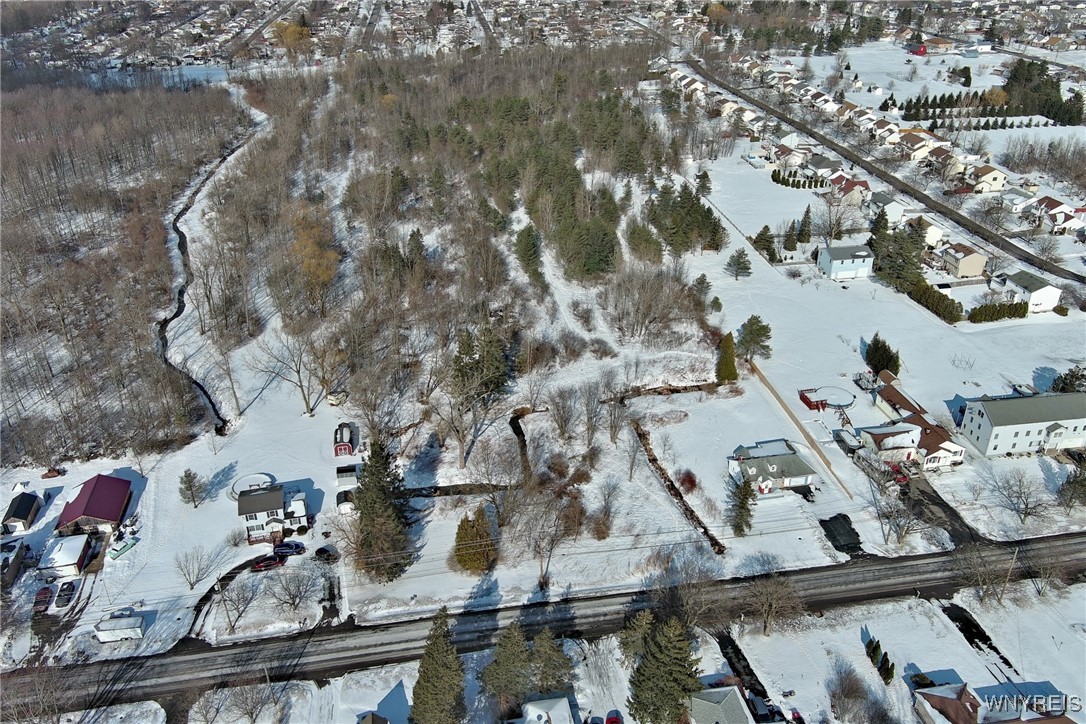 photo BJyY1PvlH: 4876 William Street, Lancaster NY 14086