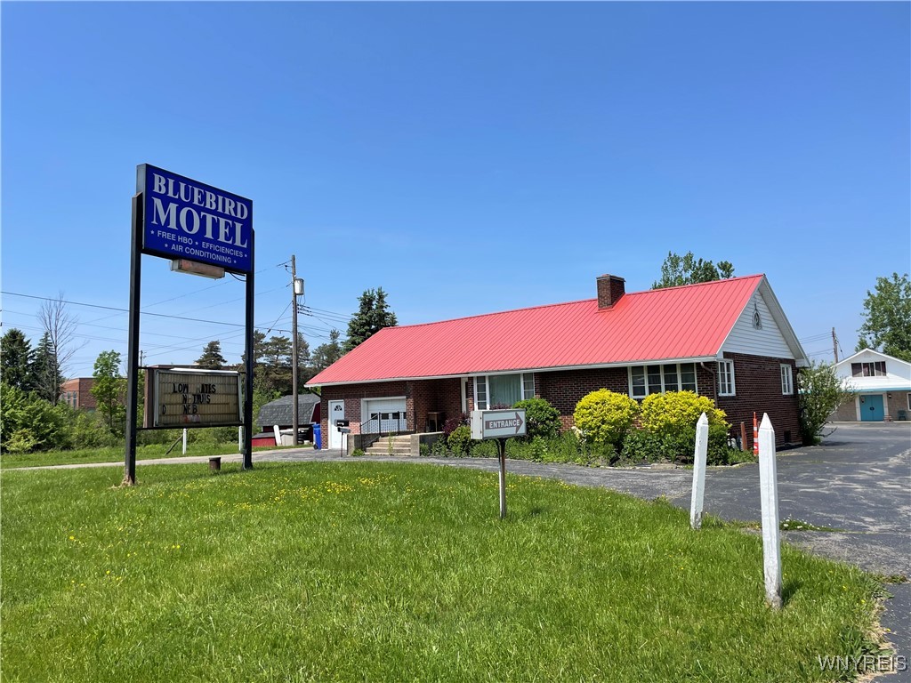 photo 65AEITcKnwxYI: 1650 & 1630 Southwestern Boulevard, West Seneca NY 14224
