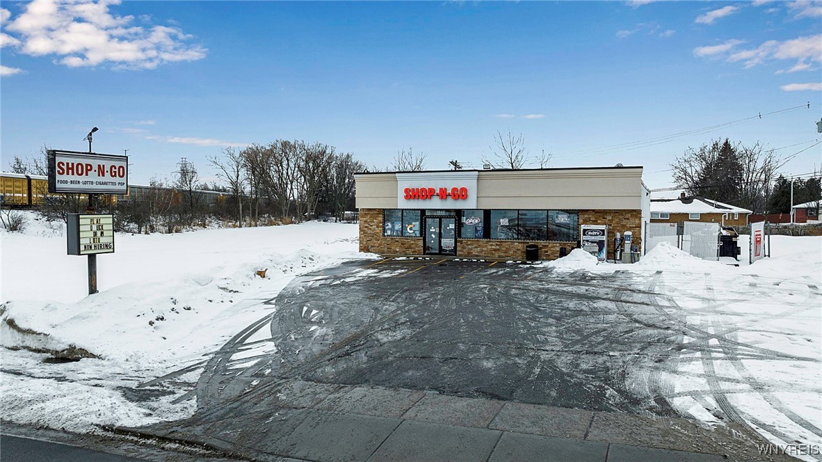 photo 2 : 1849 Abbott Road, Lackawanna NY 14218